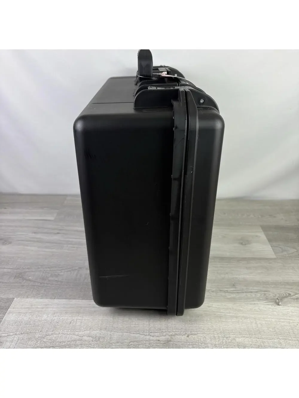 Pelican Storm iM2600 Black Hard Case w/ Custom Foam Insert - Brand New w/ Tags